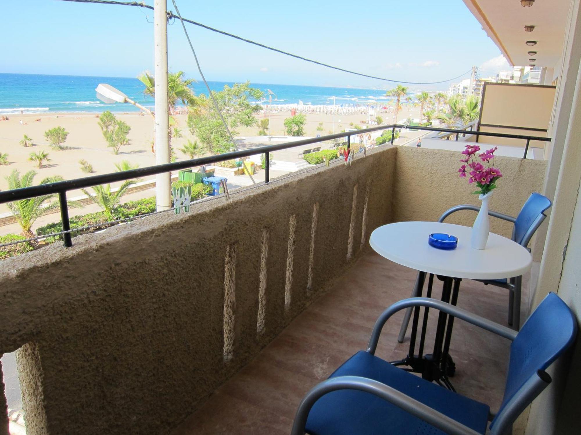 The Sea View Apartments Rethymno  ภายนอก รูปภาพ